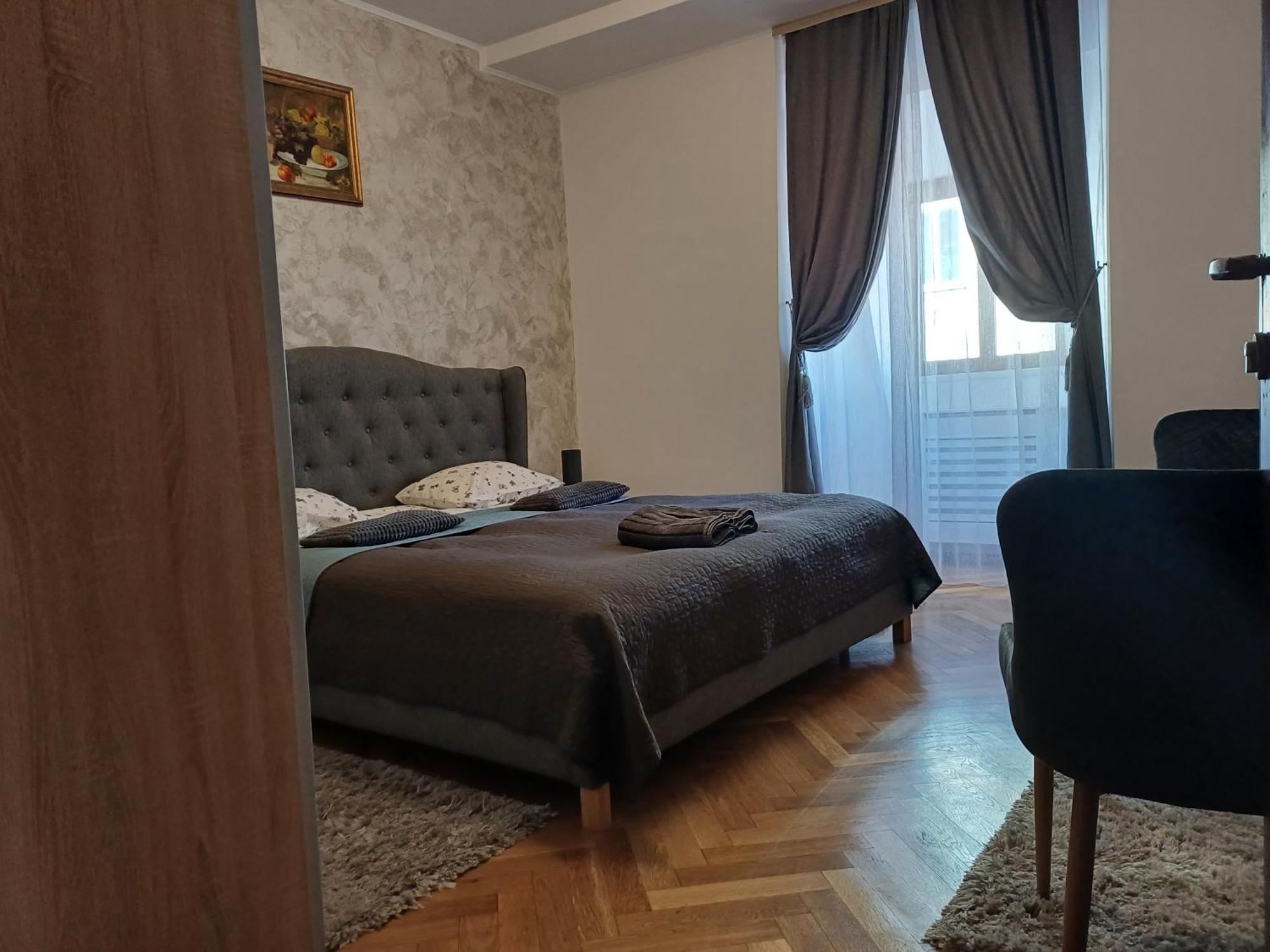 Republicii Apartment براشوف المظهر الخارجي الصورة